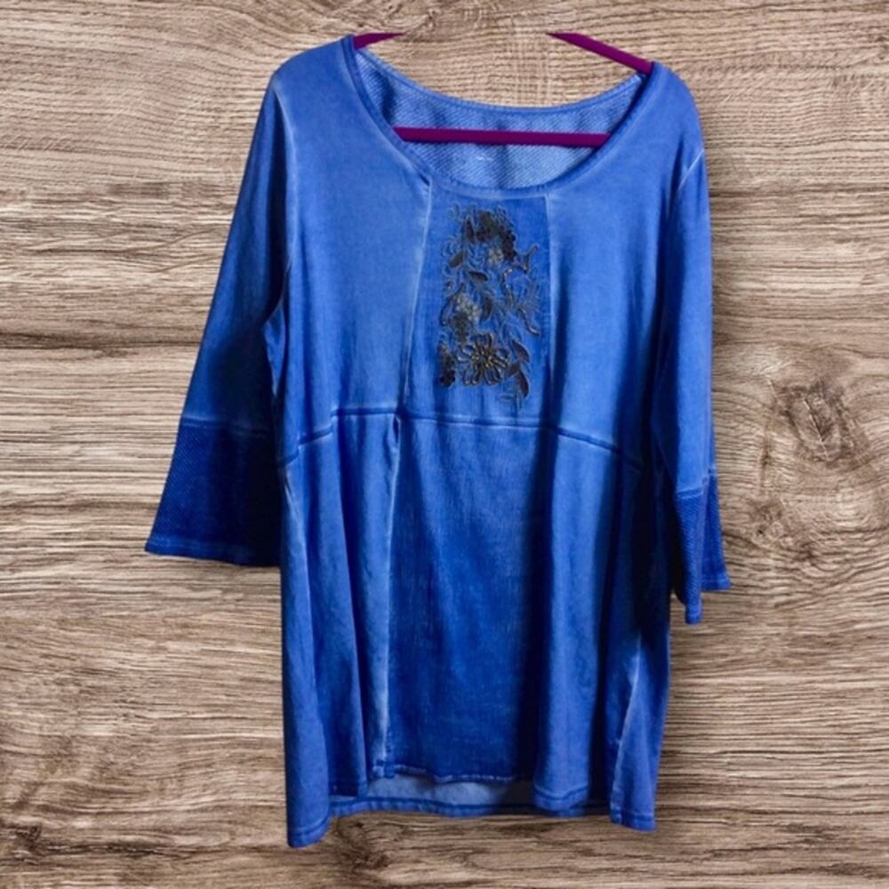 Soft surroundings 1X blue embroidered embellished top